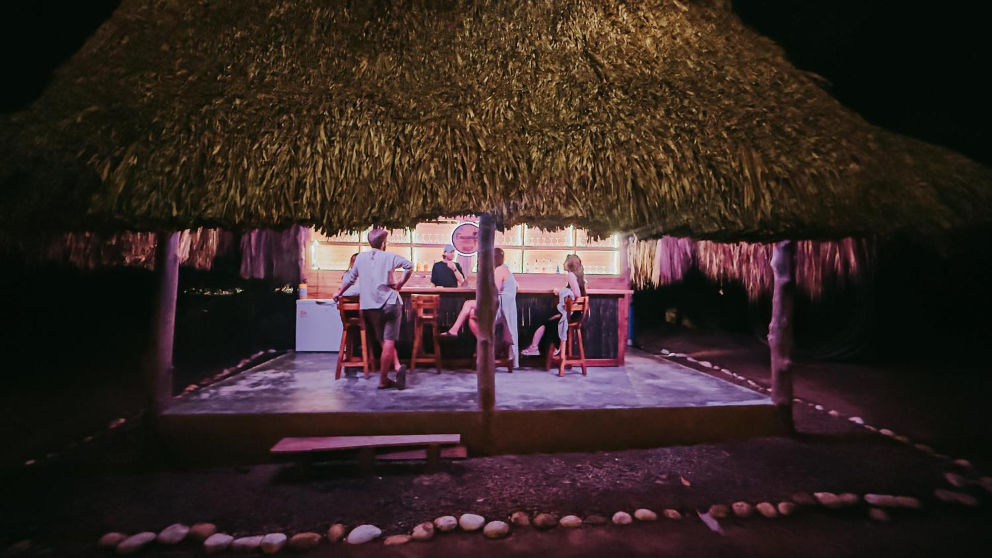 Encanto Hostel Гуачака Экстерьер фото